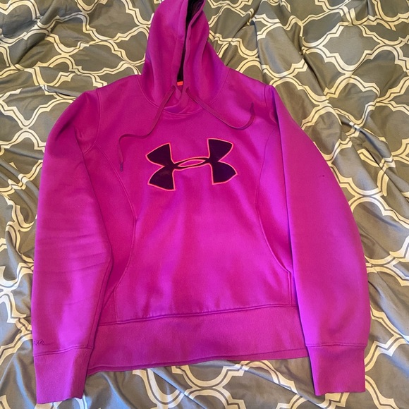 Medium Women’s under armour hoodie - Picture 1 of 3